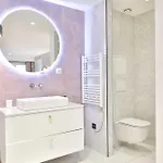Beautifully & Design For 10p - 5min From The Marais Apartment *