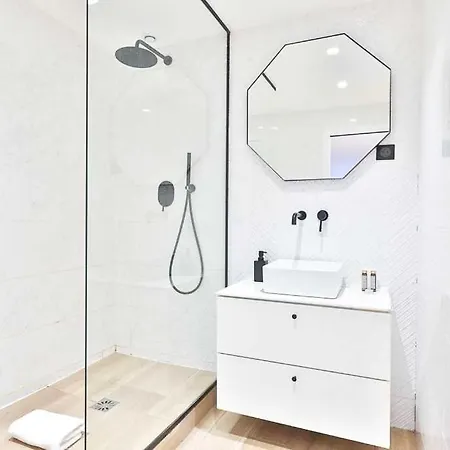 Beautifully & Design For 10p - 5min From The Marais Apartament Paryż